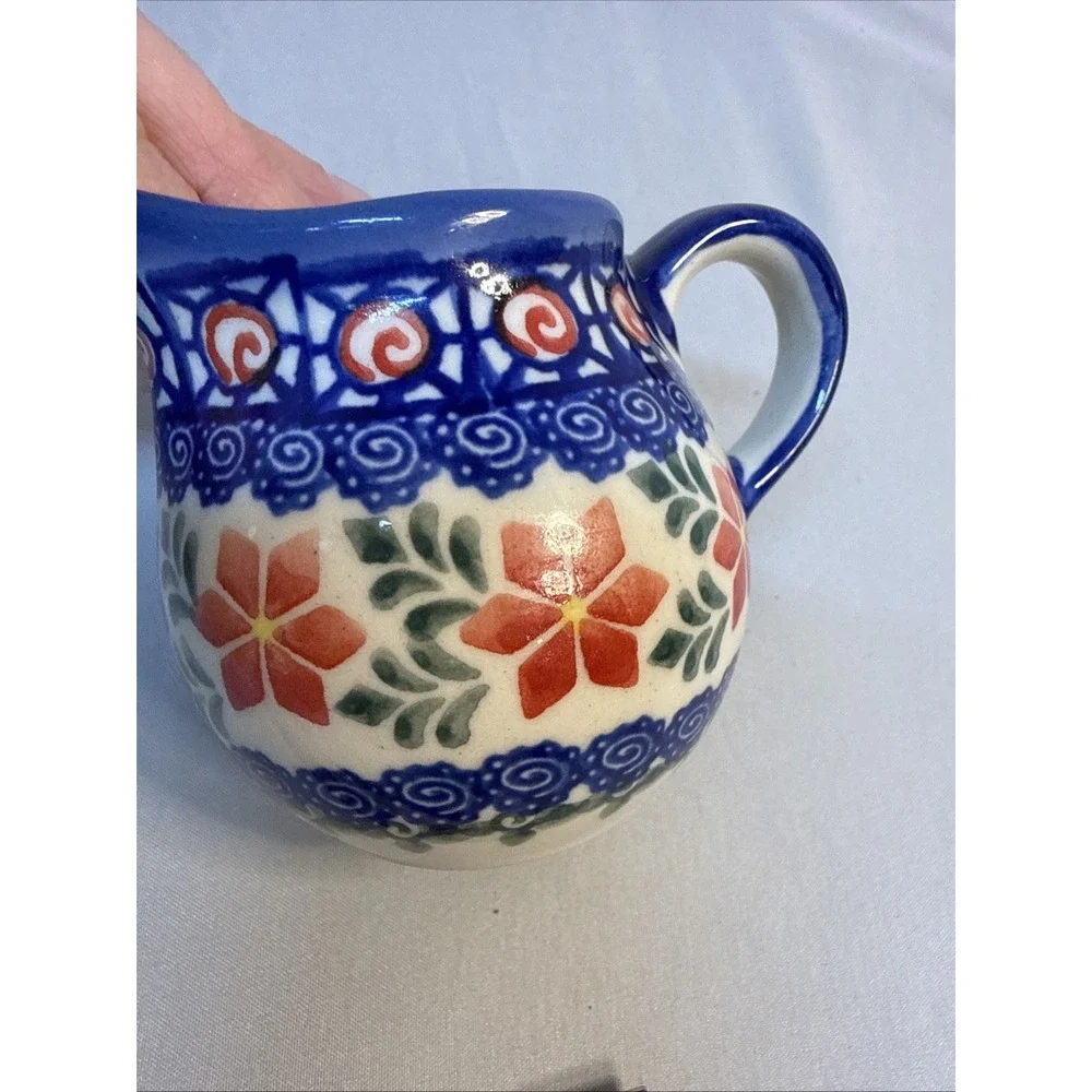 Boleslawiec cracks ceramics